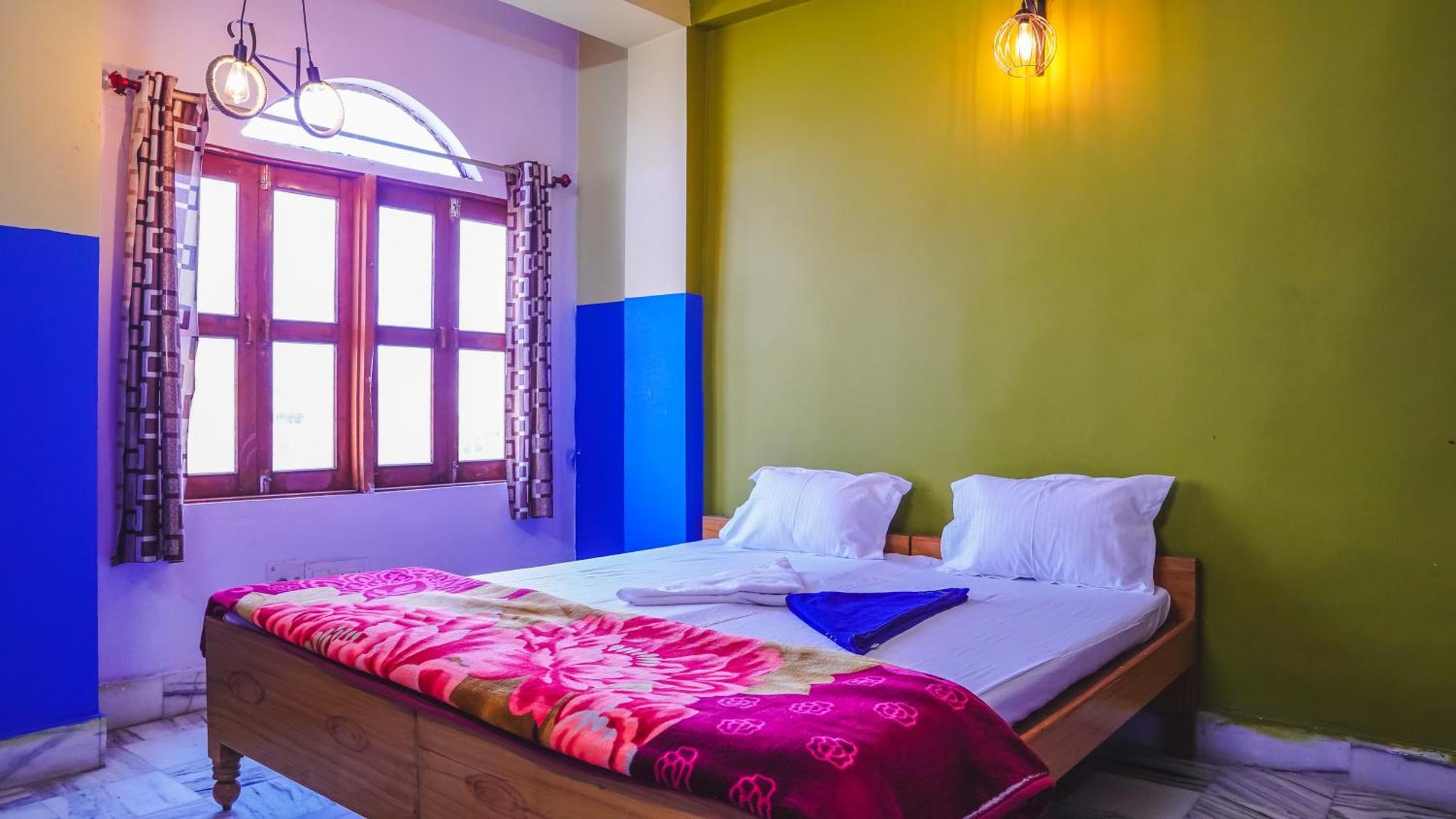 Safar Hostel พุชการ์ ภายนอก รูปภาพ
