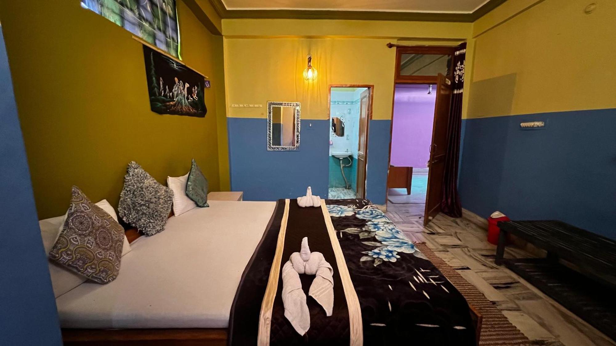 Safar Hostel พุชการ์ ภายนอก รูปภาพ