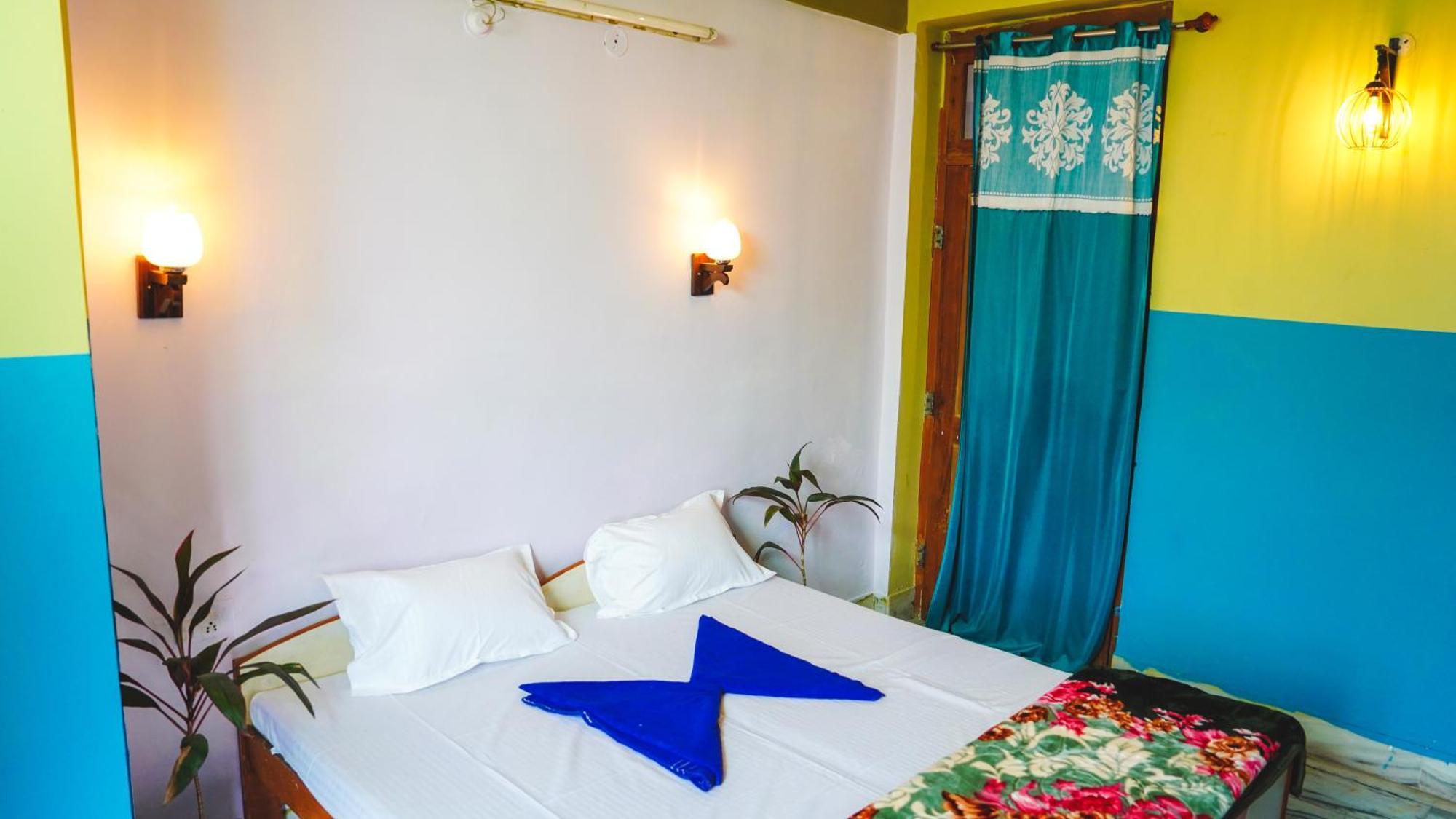 Safar Hostel พุชการ์ ภายนอก รูปภาพ
